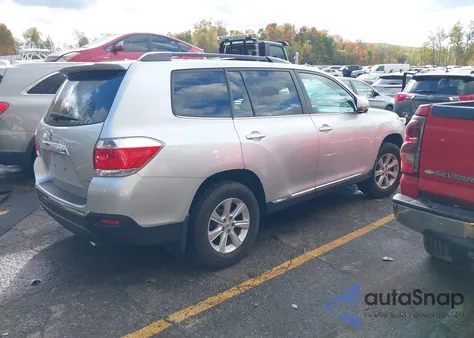 2012 Toyota Highlander Se V6 из США, поврежденный, VIN 5TDBK3EH4CS095487